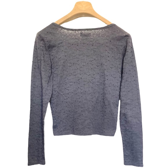 ❌SOLD❌MED•SOFT & SEXY AEO•GREY CROP TOP W HOLES• - Picture 3 of 4